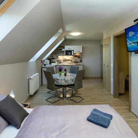 Star Apartman Eger Extérieur photo