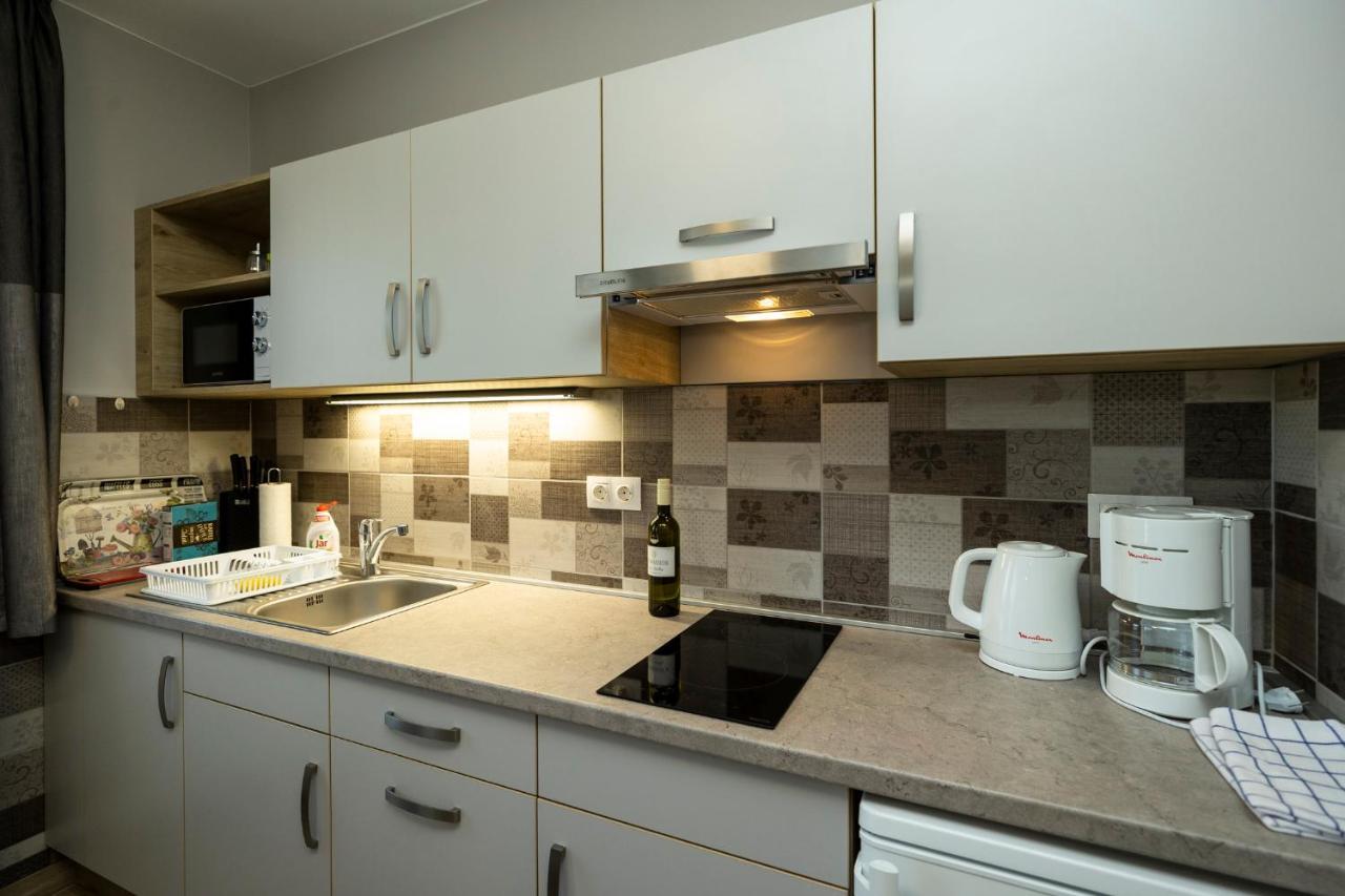 Star Apartman Eger Extérieur photo