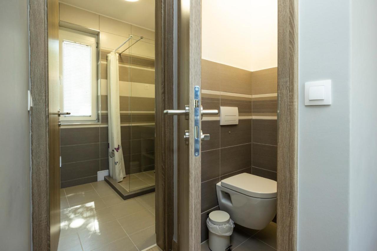 Star Apartman Eger Extérieur photo