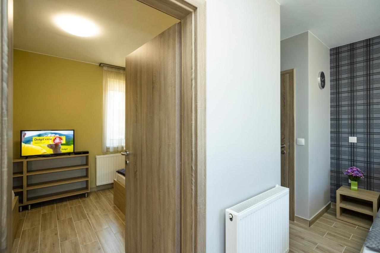 Star Apartman Eger Extérieur photo